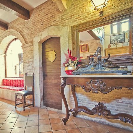 Le Gole Ristorante & Resort 첼라노 외부 사진