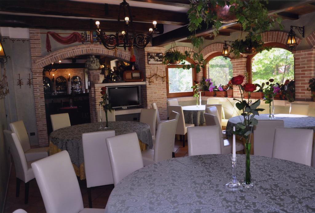 Le Gole Ristorante & Resort 첼라노 외부 사진