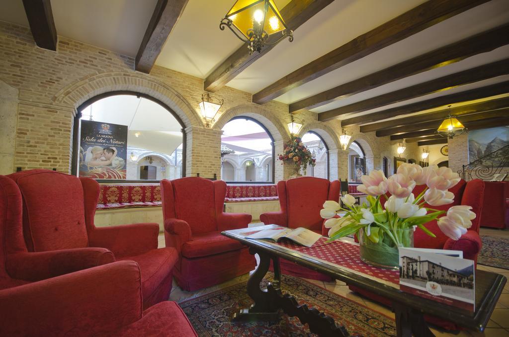 Le Gole Ristorante & Resort 첼라노 외부 사진