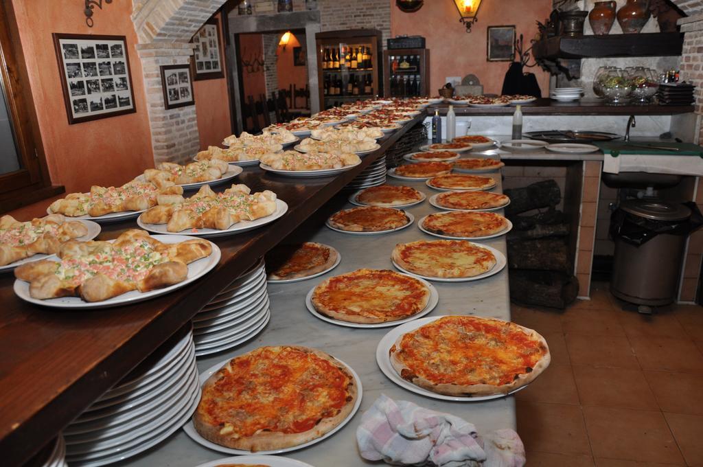 Le Gole Ristorante & Resort 첼라노 외부 사진